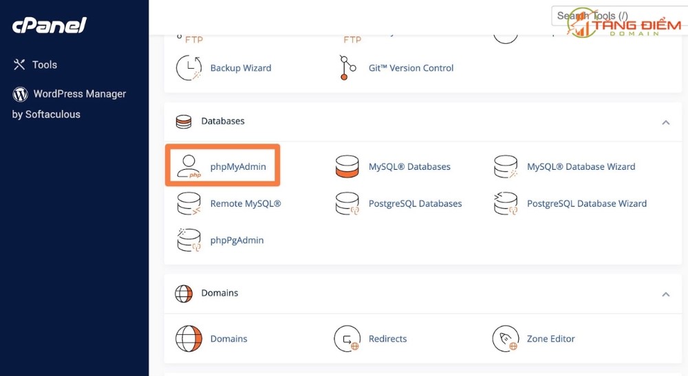 Chọn mục phpMyAdmin trong Databases